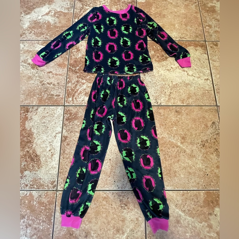 Youth Girls Wicked Pajamas: Size 10